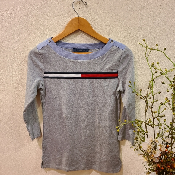 Tommy Hilfiger Top Size Small - Picture 2 of 9
